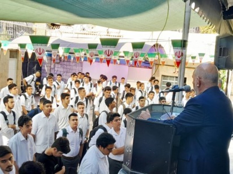 گزارش مراسم روز بازگشایی دبیرستان موحد